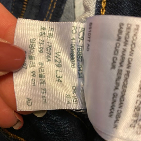 Levi’s - Picture 5 of 5